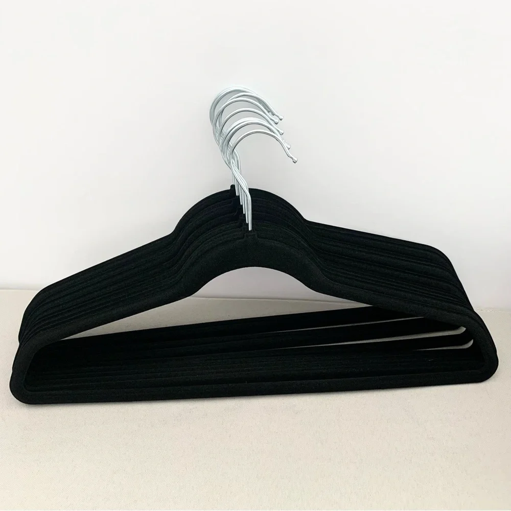NWOT velvet hangers